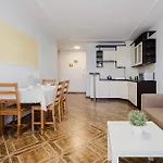 Pionow Rodzinne Urocza 10 Apartament *