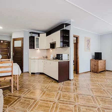 Pionow Rodzinne Urocza 10 * Krynica Morska