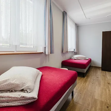 Pionow Rodzinne Urocza 10 Apartman *