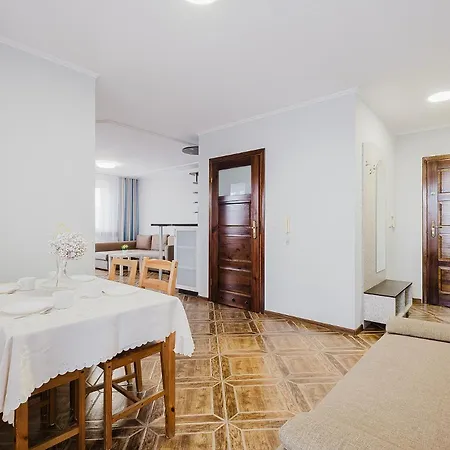 Appartement Pionow Rodzinne Urocza 10 *