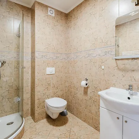Pionow Rodzinne Urocza 10 Apartman