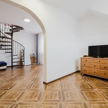 Pionow Rodzinne Urocza 10 *