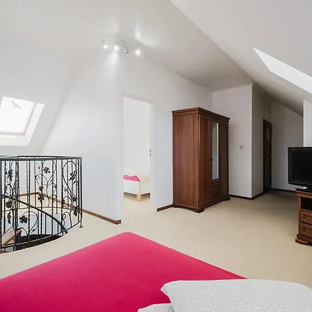 Pionow Rodzinne Urocza 10 Krynica Morska