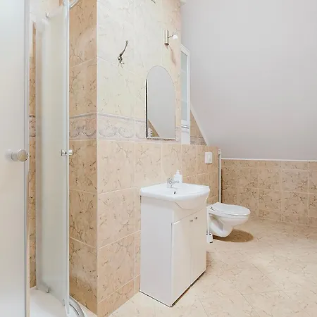 Pionow Rodzinne Urocza 10 Krynica Morska