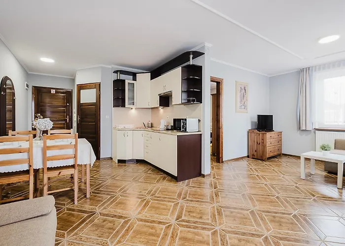 Pionow Rodzinne Urocza 10 * Krynica Morska