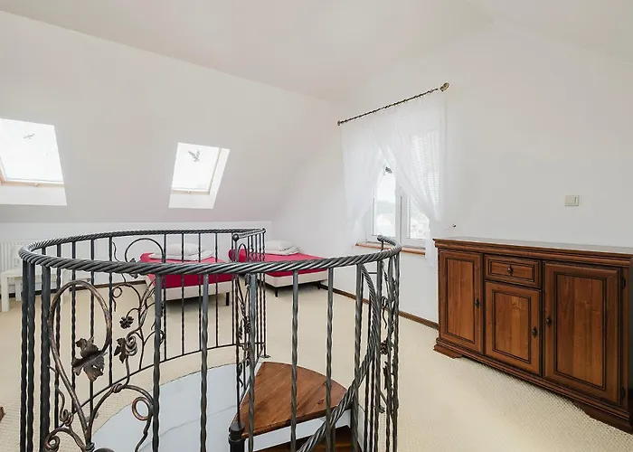 Pionow Rodzinne Urocza 10 Krynica Morska