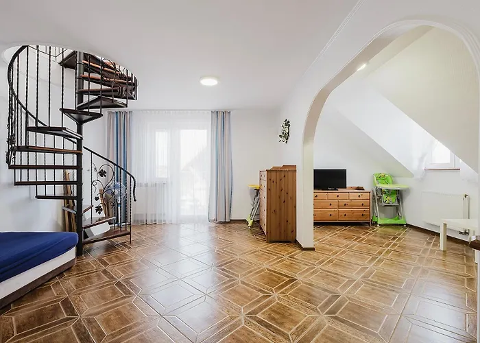 Pionow Rodzinne Urocza 10 *