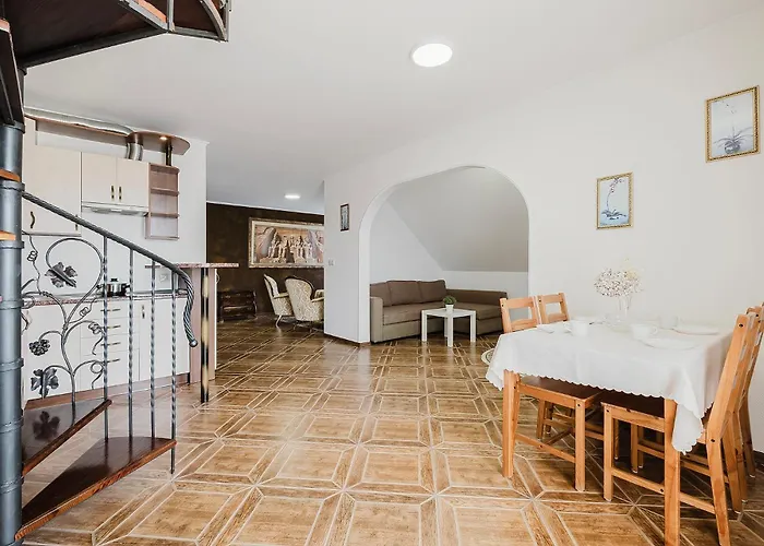 Pionow Rodzinne Urocza 10 Apartmán *